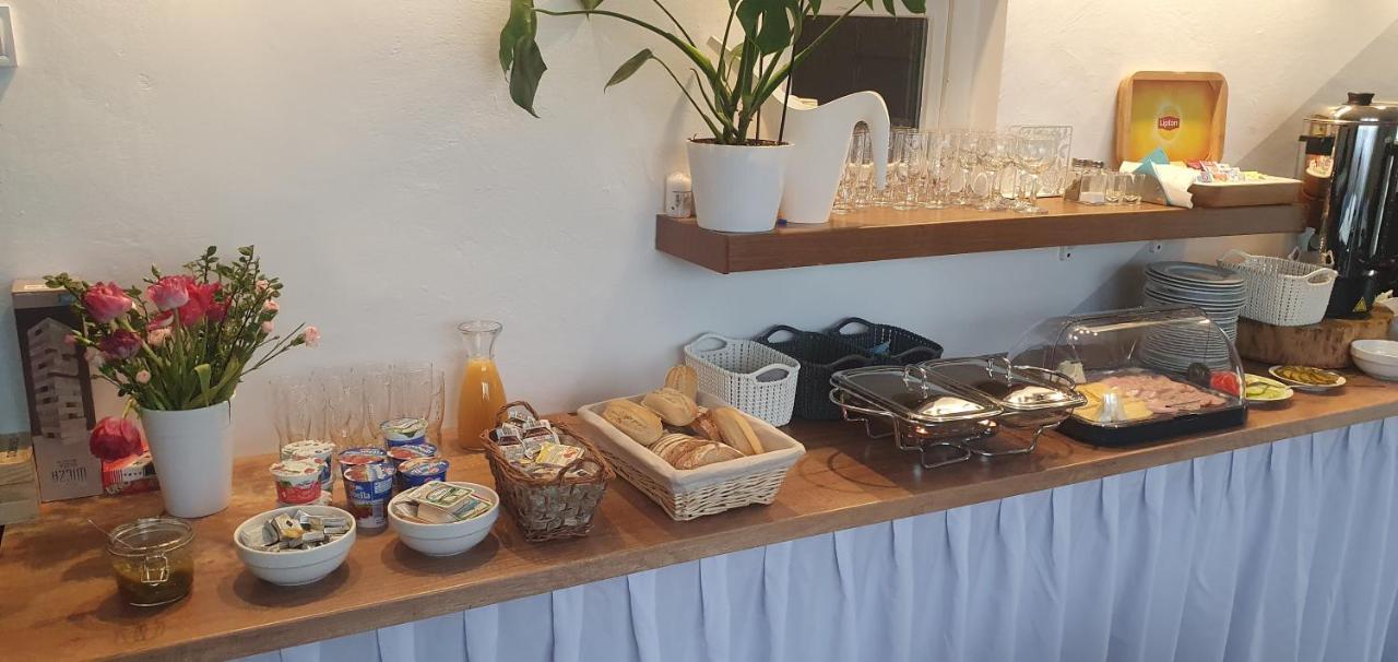 Willa Bialy Domek Ustroń Esterno foto