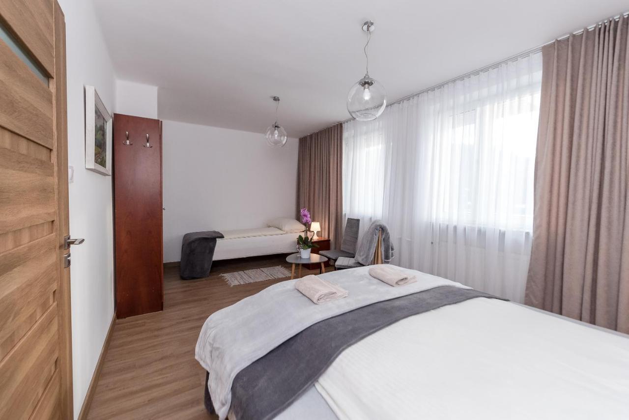 Willa Bialy Domek Ustroń Esterno foto